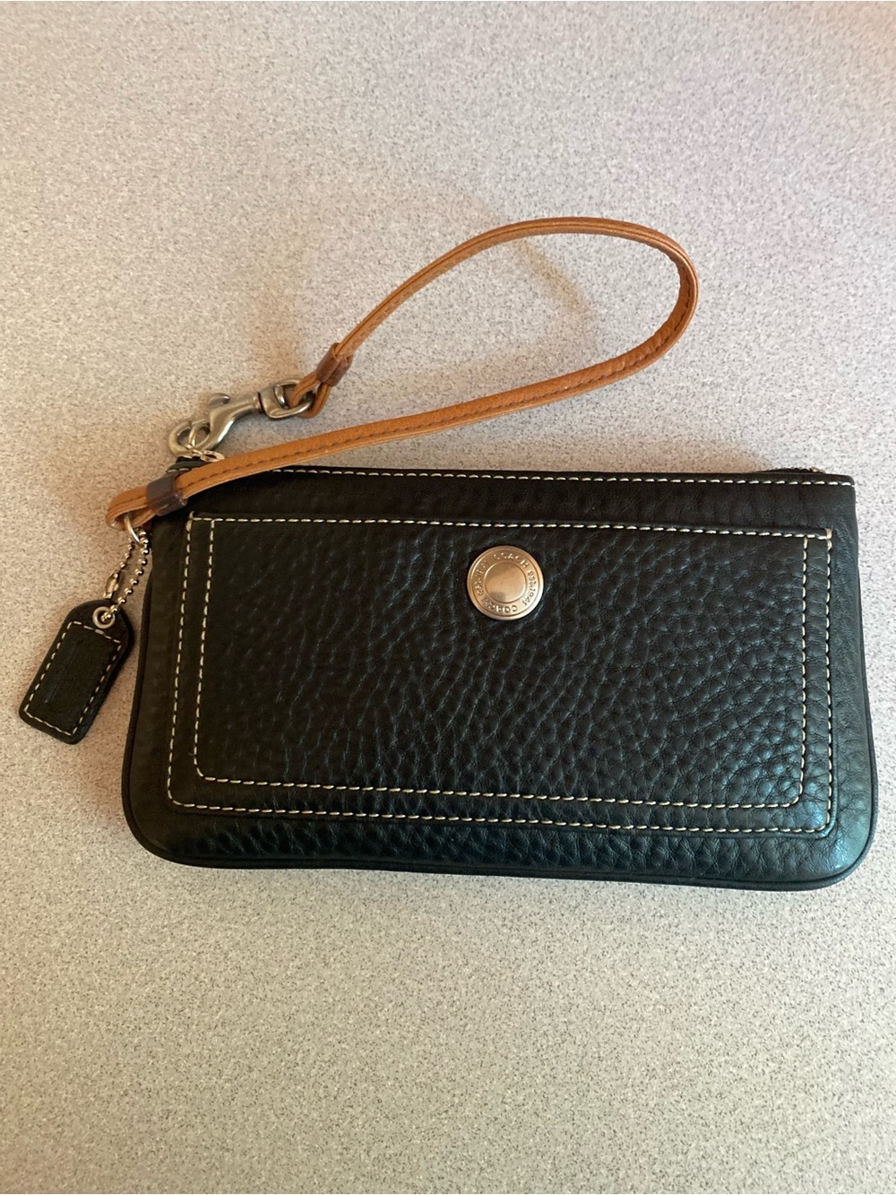 Coach Vintage Chelsea Black Pebbled Leather Wristlet